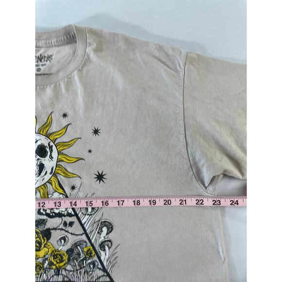 Spencer’s Sun Skull Graphic Crop Top Tee XL Beige Shirt Grunge Boho - Picture 6 of 7